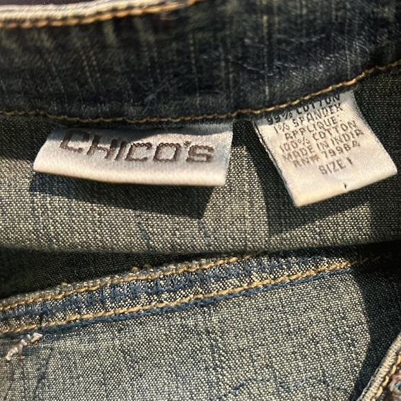 Chico’s Boho Denim Jean Jacket Patch Appliqué Size 1 Mandarin Collar - Picture 5 of 7